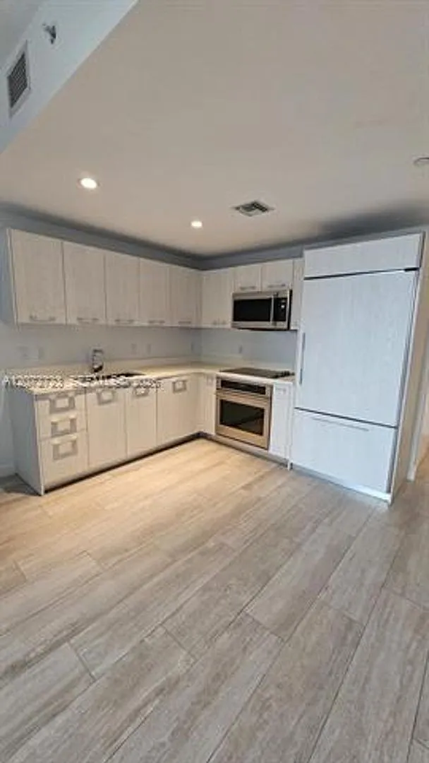 45 SW 9th St cu-2102, Miami, FL 33130 — Photo 2