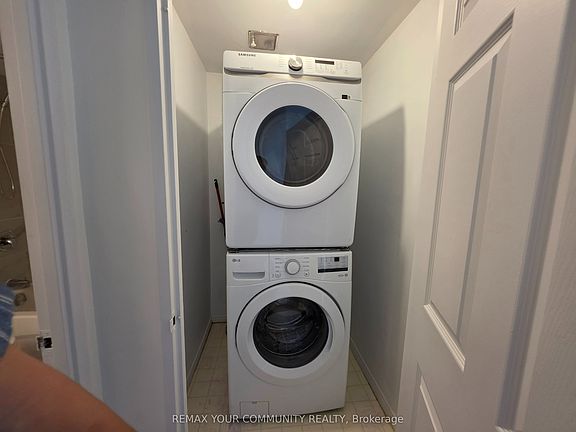 5th image of 7825 Bayview Ave #726