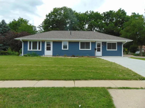 517 Maple STREET, Mukwonago, WI 53149