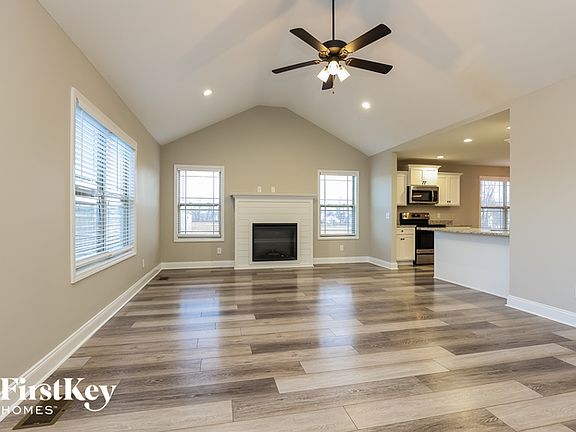 3rd image of 1200 Elizabeth Ln