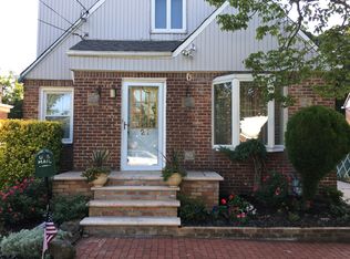 21 Rottkamp St, Valley Stream, NY 11580