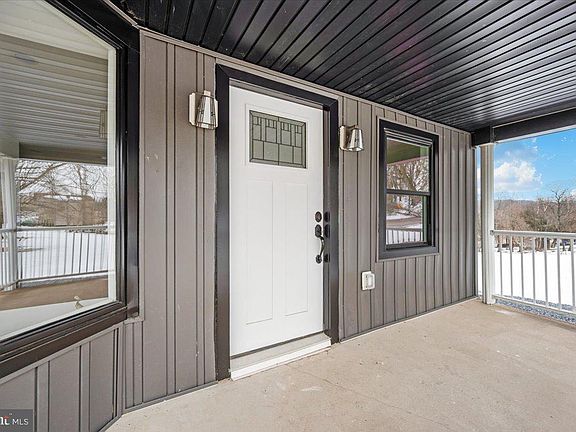 5th image of 9932 Kelly Rd