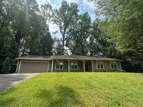 678 Shagbark Ct SE, Marietta, GA 30067