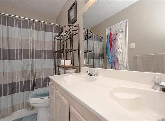 2nd image of 3206 Andalusian Dr