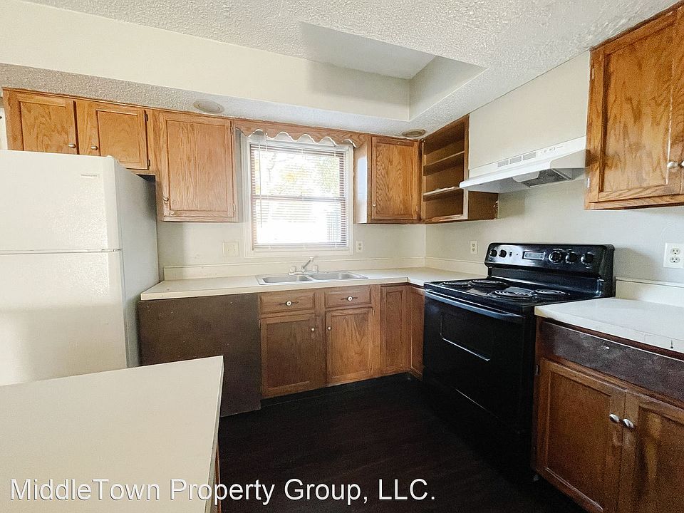 1st image of 5124 W Canterbury Dr #10587471