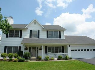 1804 Summerfield Dr, Roanoke, VA 24012