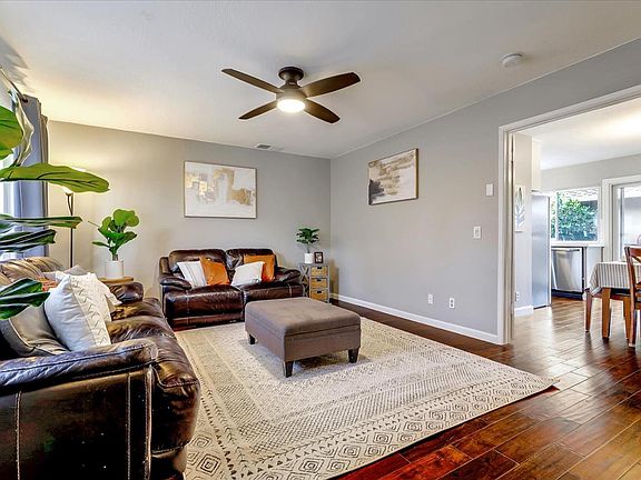 3rd image of 1146 Glenmeadow Ct