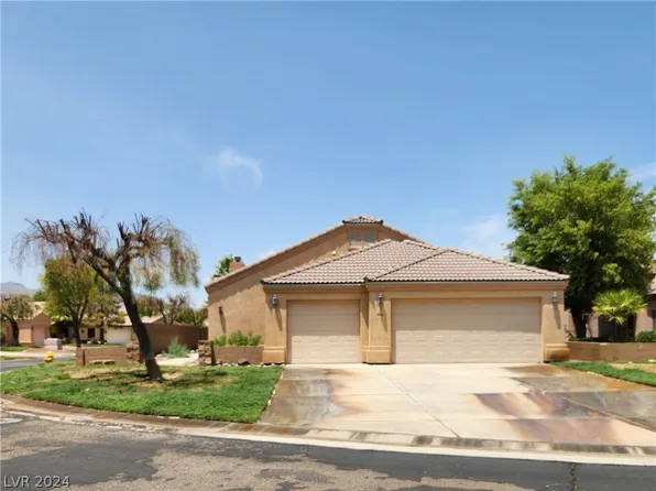1446 Palm Dr, Laughlin, NV 89029
