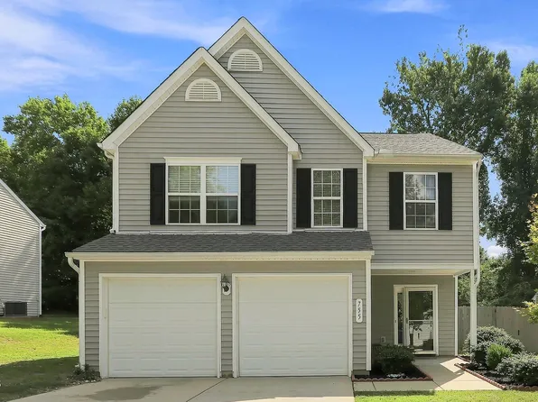 755 Sycamore Springs Dr, Fuquay Varina, NC 27526