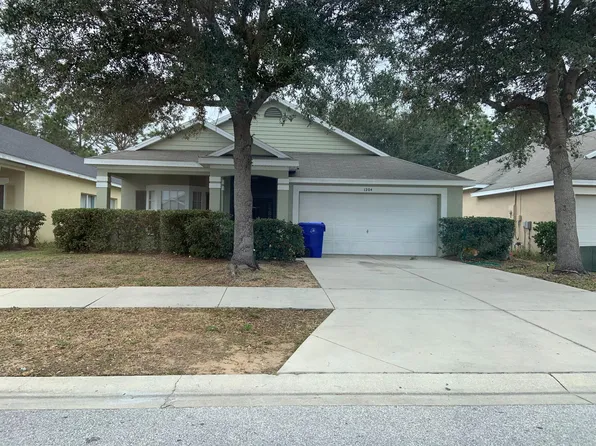 1204 Longville Cir, Tavares, FL 32778