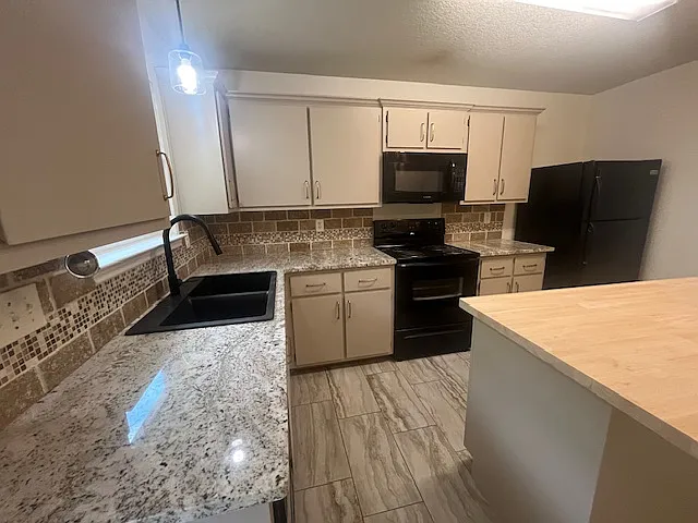 Kitchen, island