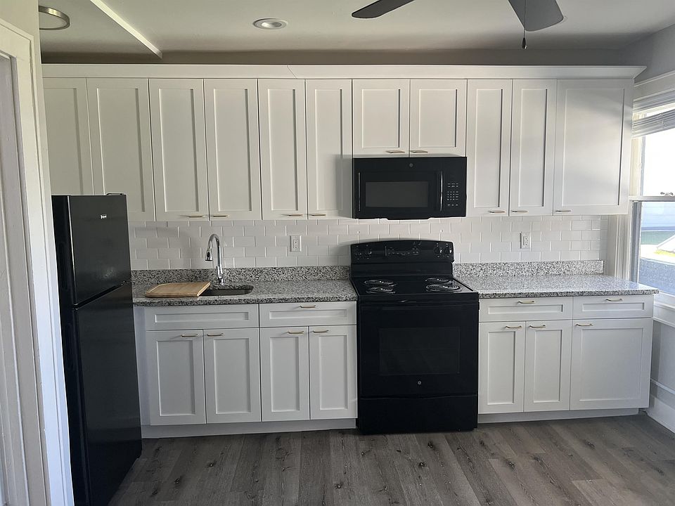 1st image of 2105 Central Ave #1