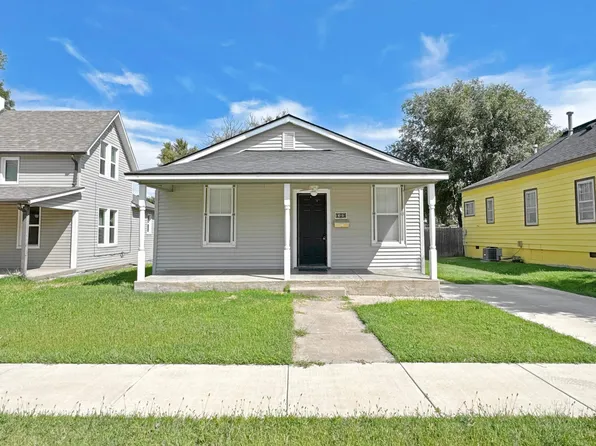 103 W 6th St, Ellis, KS 67637