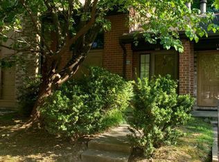 11333 Headlands Ct, Reston, VA 20191