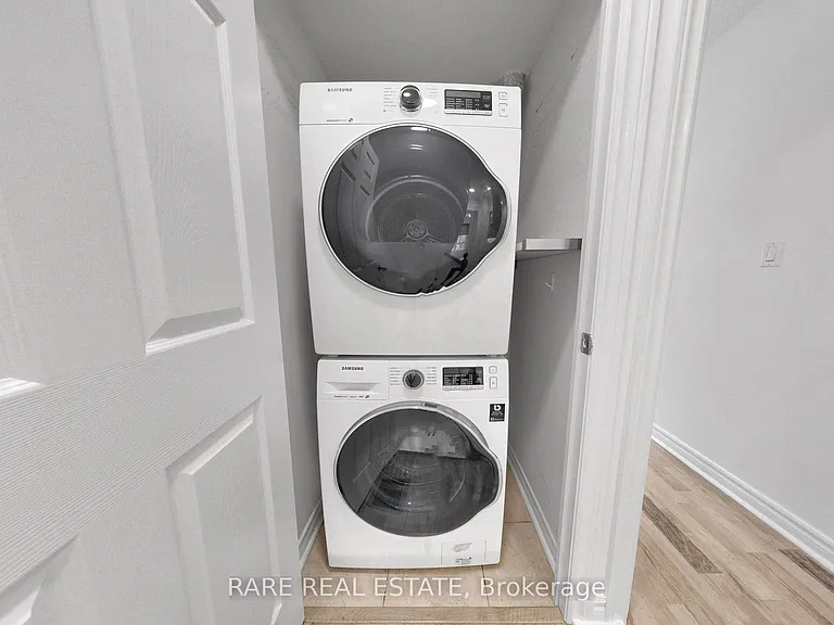 21 Ruttan St #140 — Photo 43