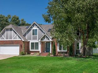 12016 W Briarwood Cir, Wichita, KS 67235