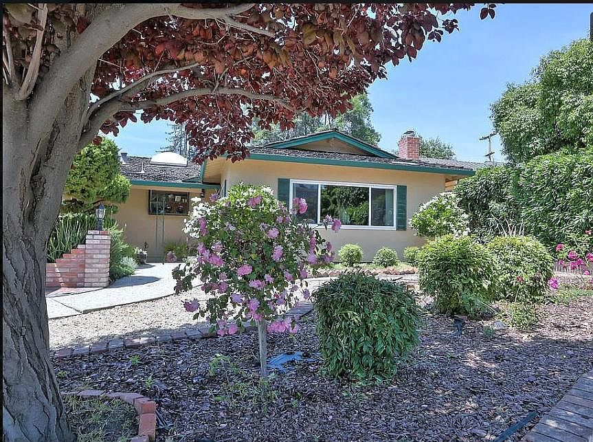 1st image of 14915 E Hills Dr