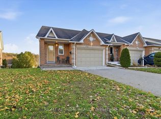 1349 Eagle Cres, Peterborough, ON K9K2K7