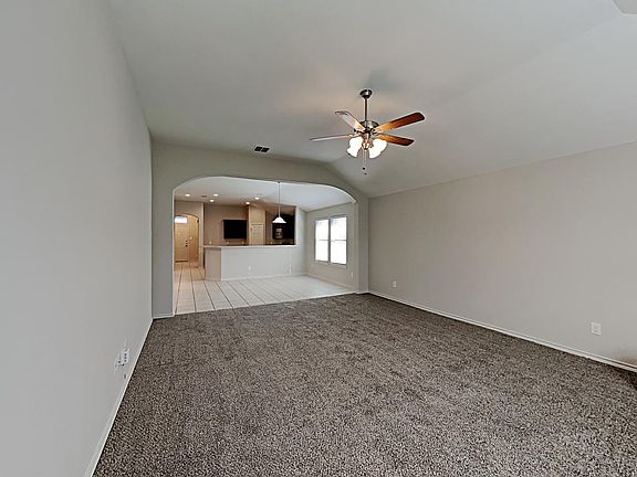 4th image of 10129 Blue Bell Dr