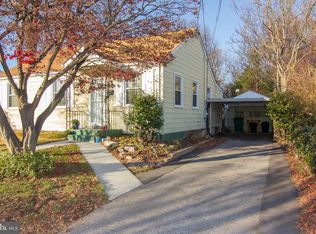 5012 Somerset Rd, Riverdale, MD 20737