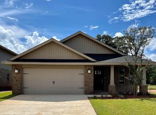 106 Ridgeway Cir, Crestview, FL 32536