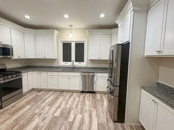 5th image of 1300 Grantley Rd