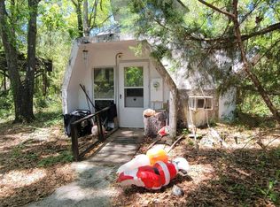 42 Ruth Rd, Freeport, FL 32439