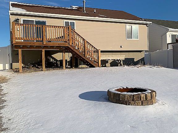 New Deck/Firepit/Fenced