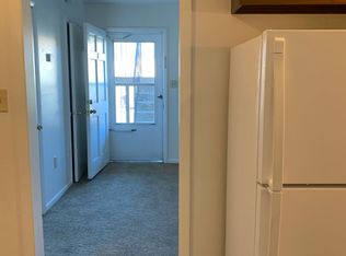500 Poage Ln APT 8, Salem, VA 24153