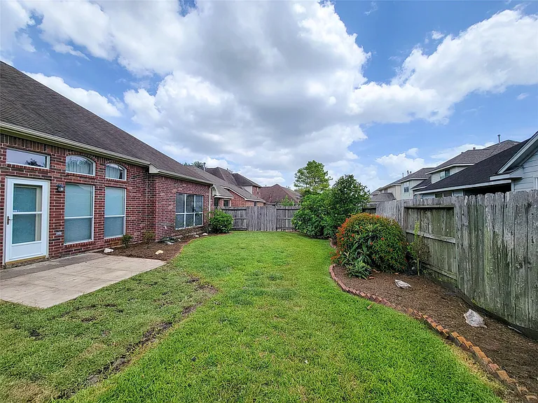 2622 Katie Harbor Dr — Photo 39