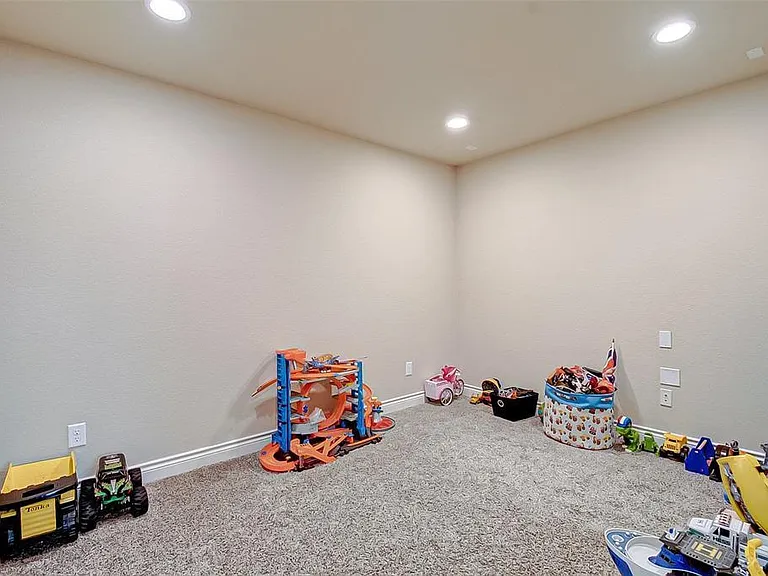 24510 Rossmore Hill Ct — Photo 24