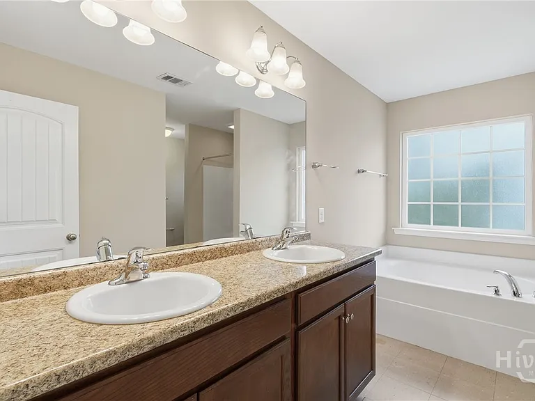 409 Olde Ivey Sq — Photo 26