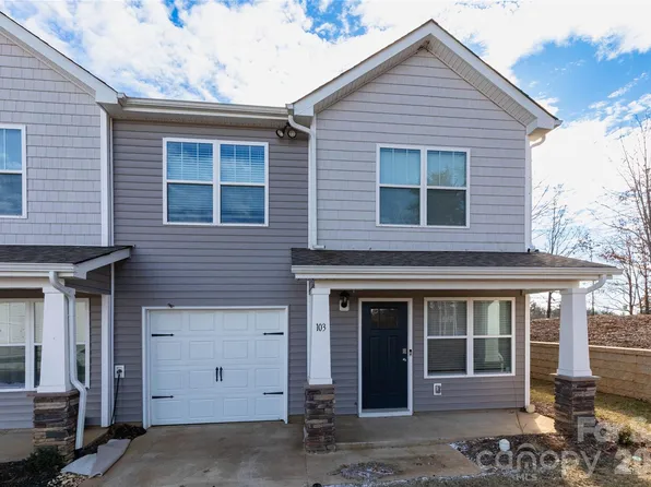 103 Gregory Ct, Weaverville, NC 28787