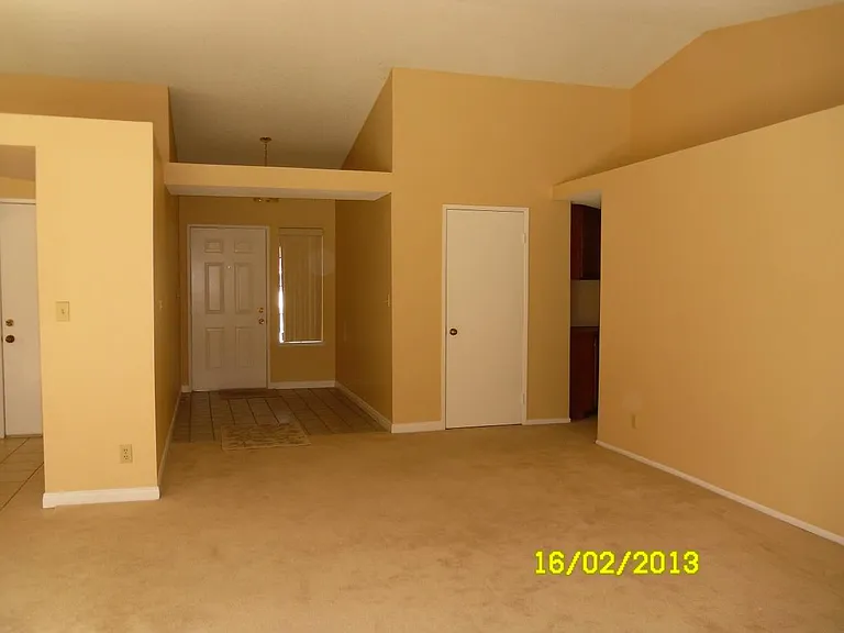 4660 Grandview Dr — Photo 5