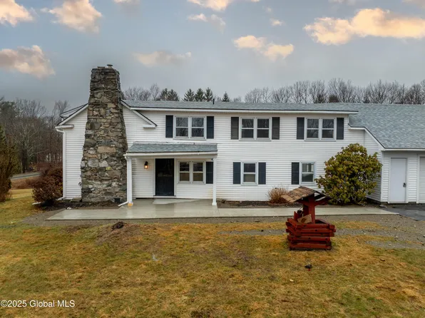 83 Blue Factory Road, Averill Park, NY 12018