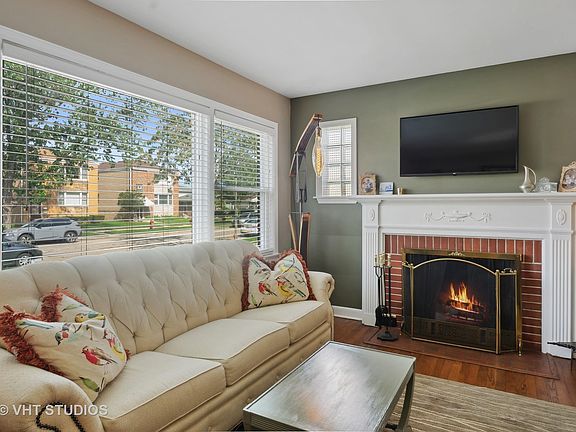 5th image of 5045 Crain St
