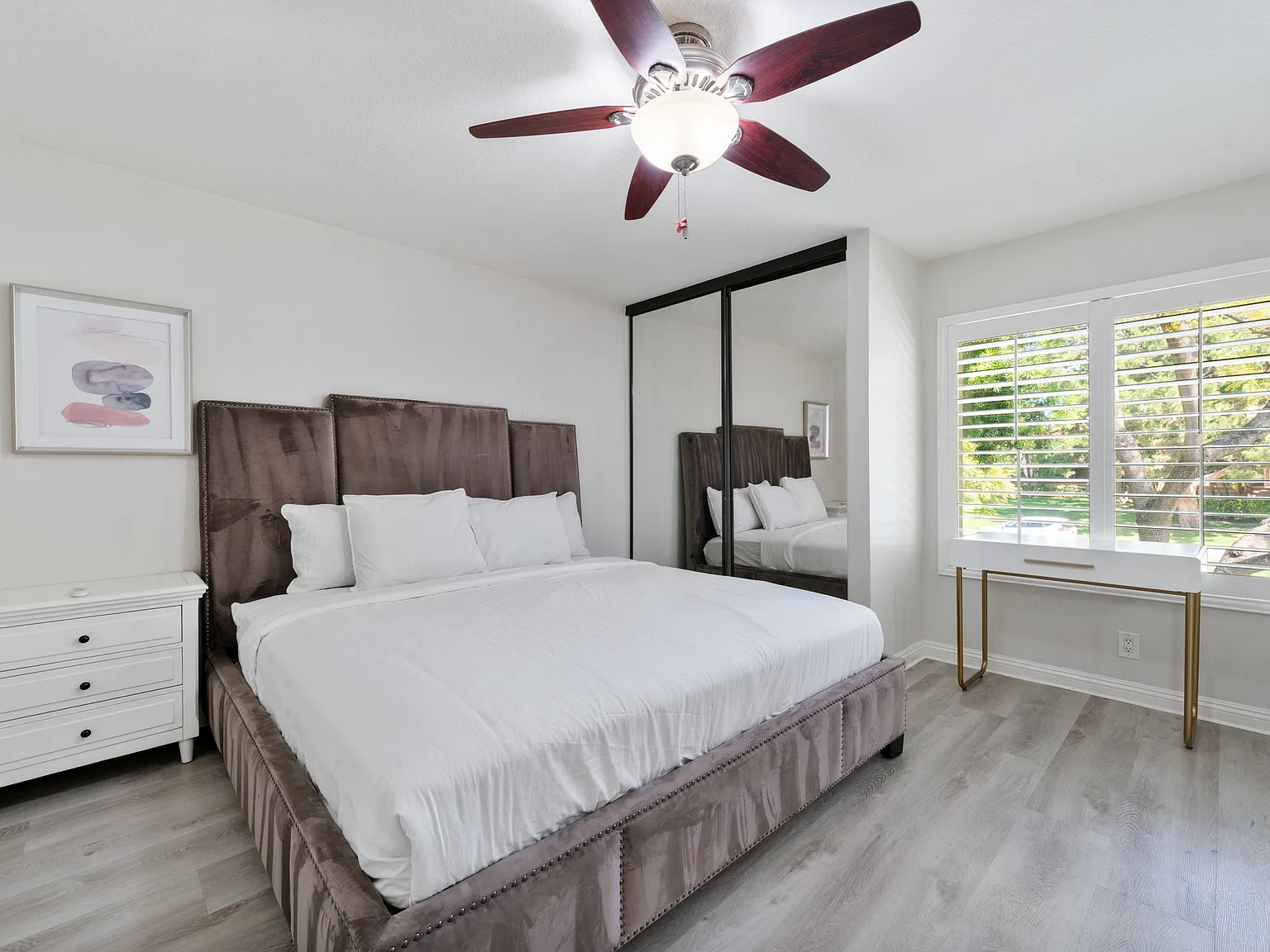3 bed, 2.5 bath, 1250 sqft, $6,500 — Photo 3