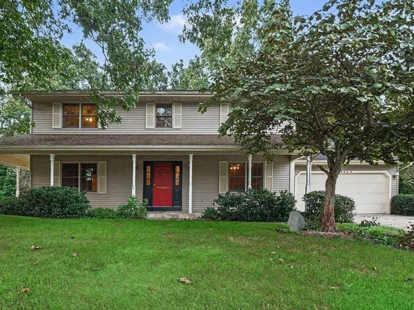 19064 Pelican Cove Ct, South Bend, IN 46637