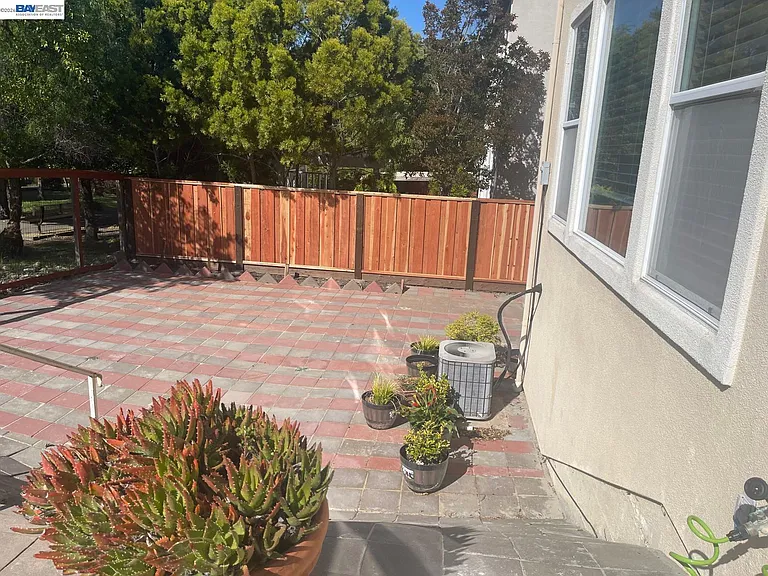 1013 Ridgeview Dr — Photo 19