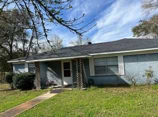 3395 Howze St, Moss Point, MS 39563