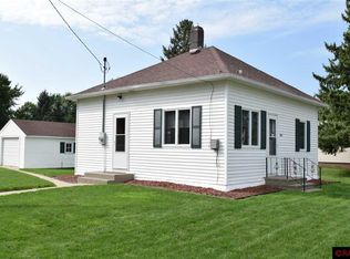 306 2nd Ave SW, Winnebago, MN 56098
