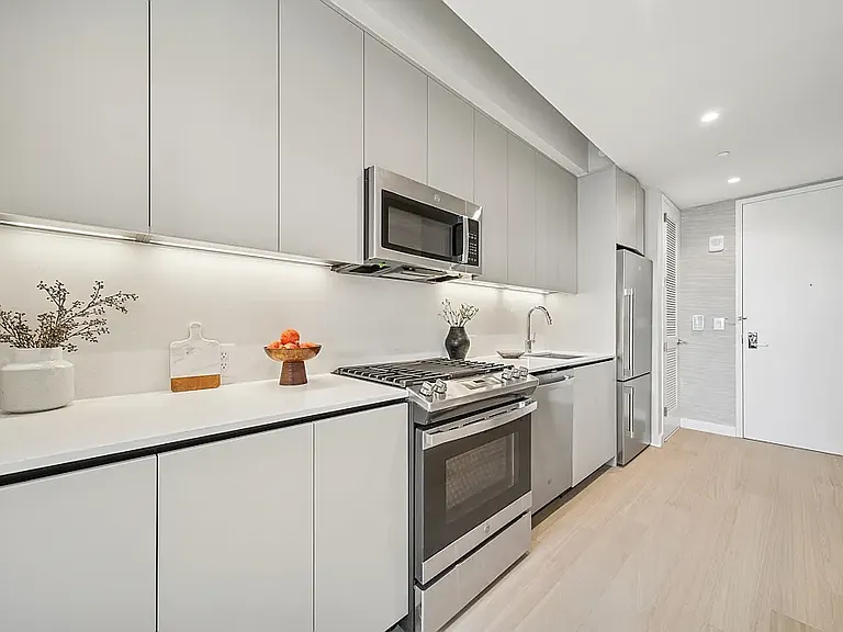 567 Fulton St #40H — Photo 1