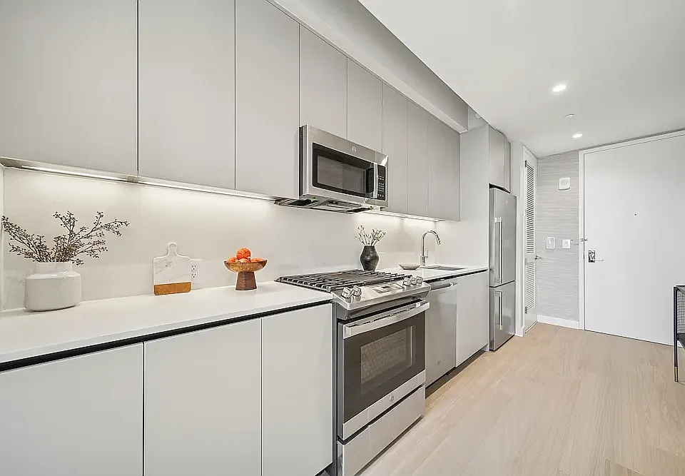 567 Fulton St #15H