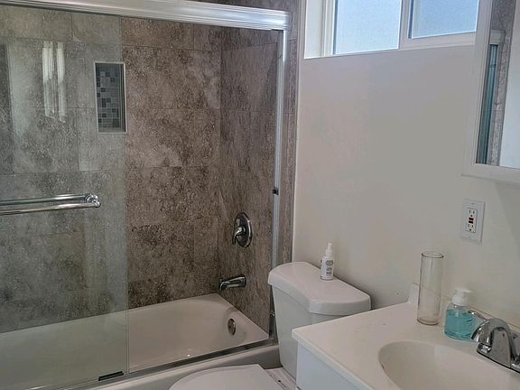 5th image of 6659 Coldwater Canyon Ave #2