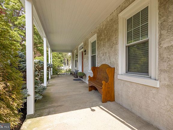 3rd image of 343 Morris Rd