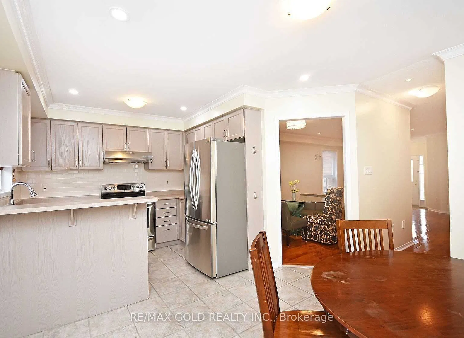 3 bed, $3,400 — Photo 4