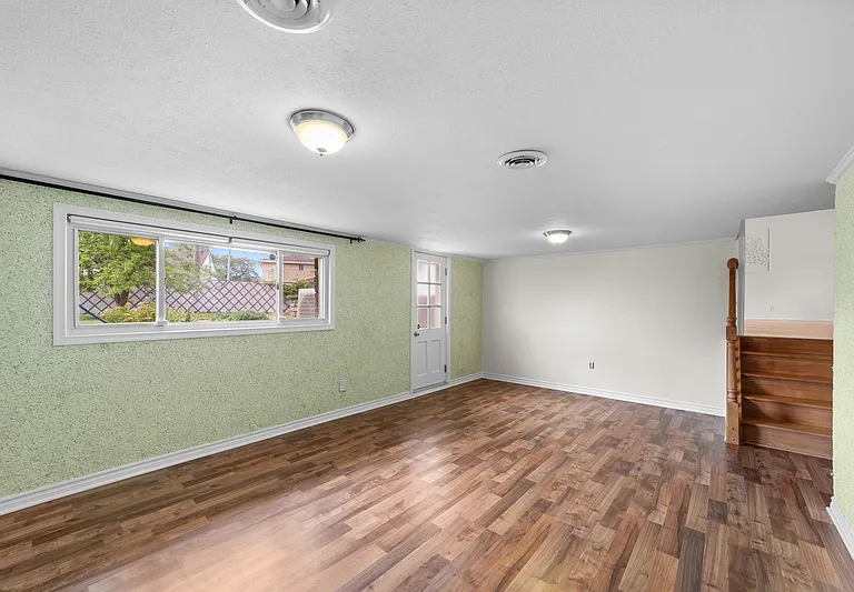 10055 Concord Ct — Photo 21