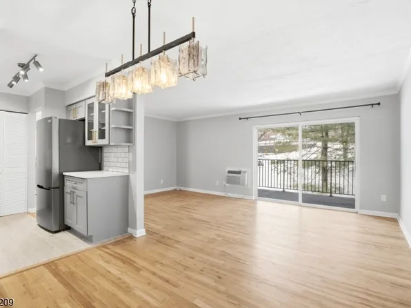 2350 State Route 10 #8, Morris Plains, NJ 07950