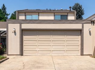 230 Mount Echo Dr, Medford, OR