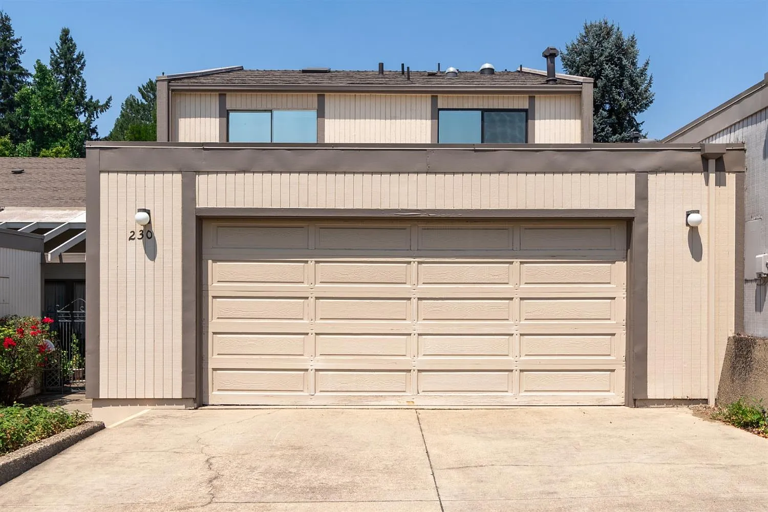 230 Mount Echo Dr photo 1